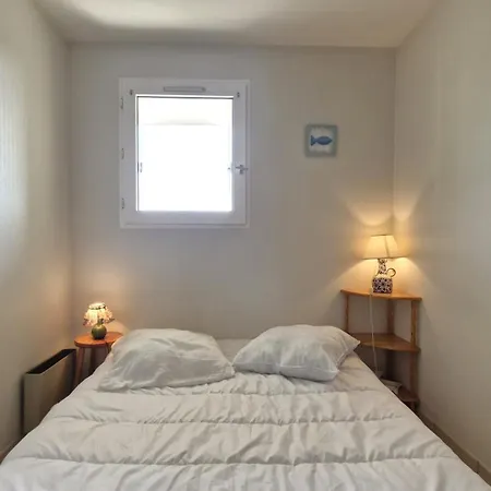 - Vue - à Seulement 300m Et Commerces Royan