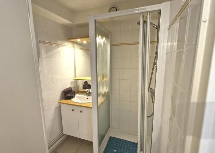 Appartement - Vue - à Seulement 300m Et Commerces