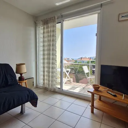 - Vue - A Seulement 300m Et Commerces